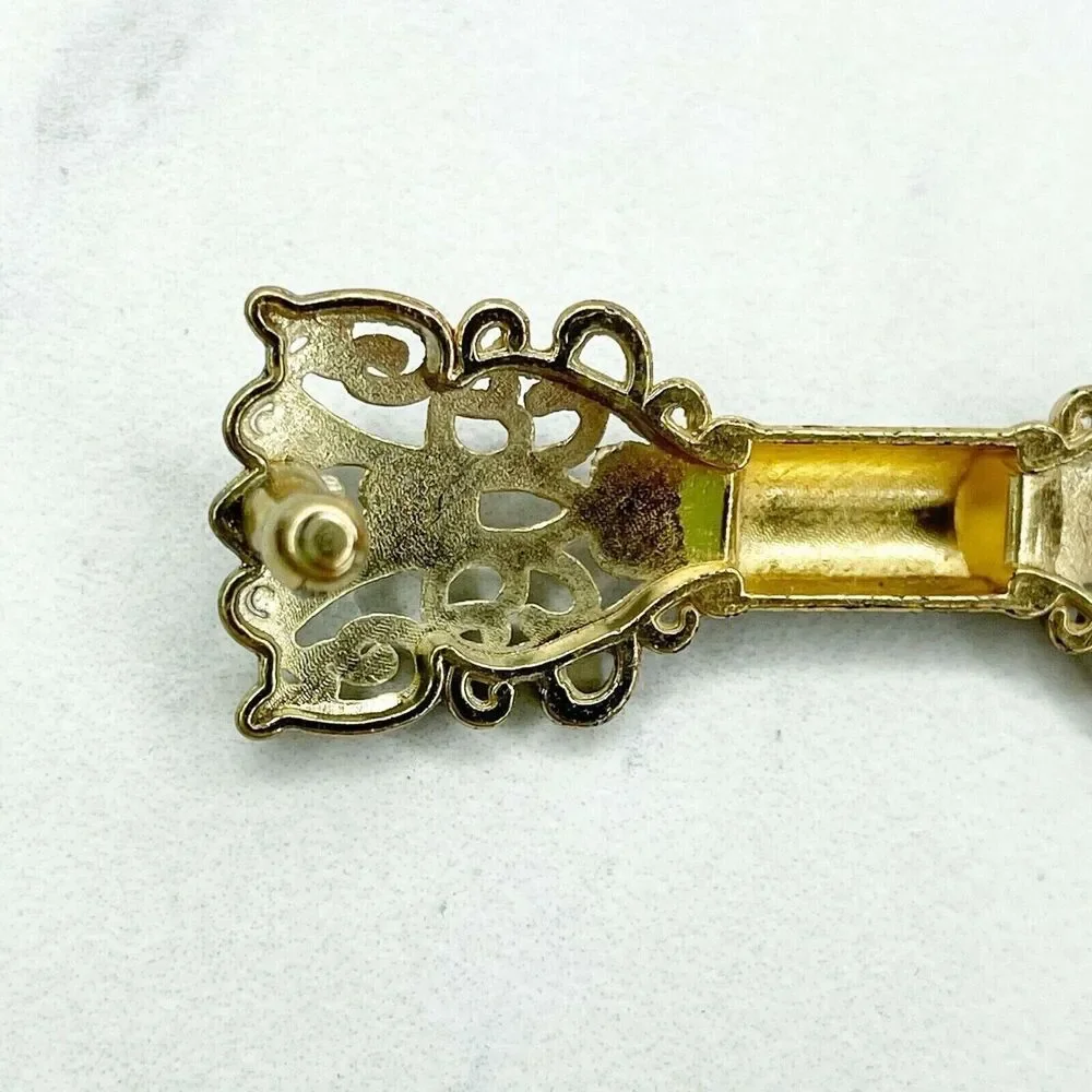 Small Ornate Bow Gold Tone Belt Buckle